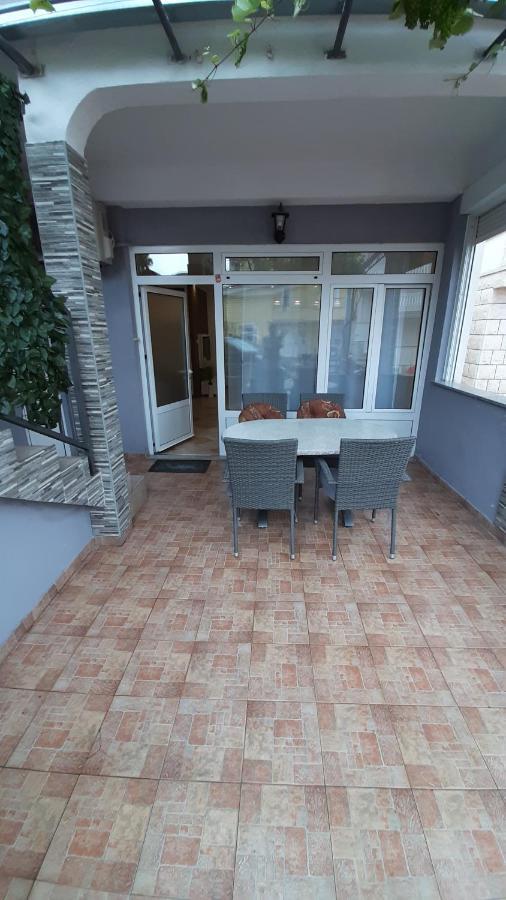 Apartments Ljube Makarska Exterior photo