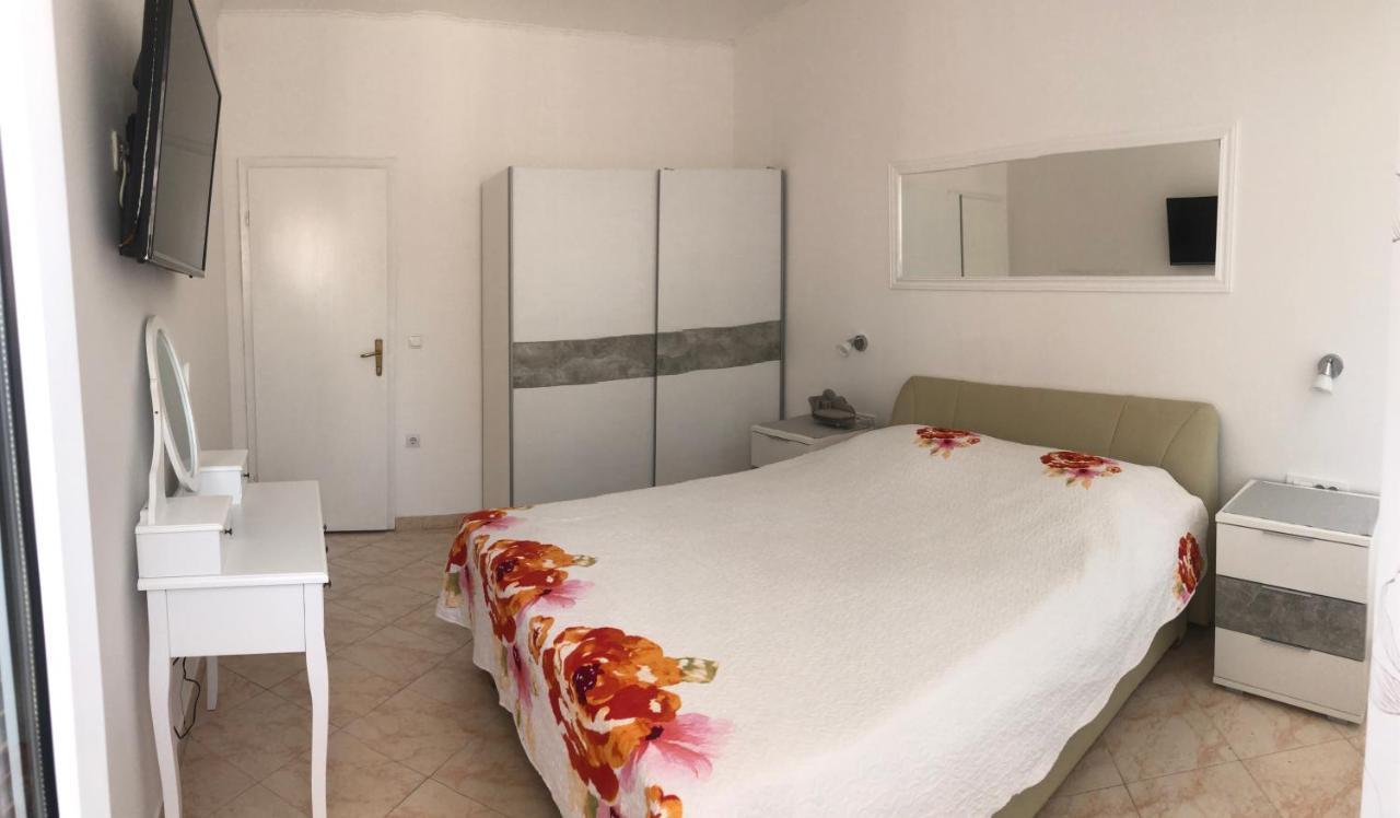 Apartments Ljube Makarska Exterior photo